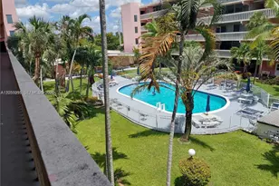 180 12, Hallandale Beach, FL 33009 - Photo 1