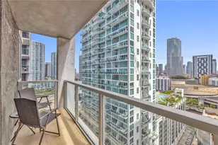 55 SE 6th St, Miami, FL 33131 - Photo 5