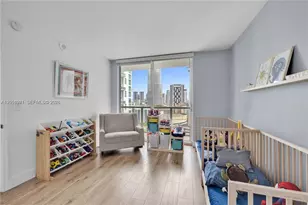 55 SE 6th St, Miami, FL 33131 - Photo 7
