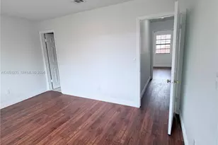 9850 Hammocks Blvd, Miami, FL 33196 - Photo 23