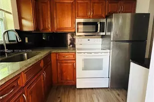 6631 SW 18th St, Pembroke Pines, FL 33023 - Photo 1