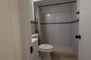 19763 SW 124th Ave, Miami, FL 33177 - Photo 17