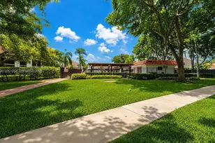 15701 W Waterside Cir, Sunrise, FL 33326 - Photo 39