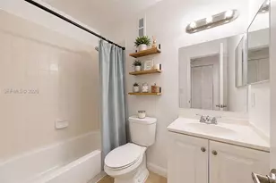 15701 W Waterside Cir, Sunrise, FL 33326 - Photo 31
