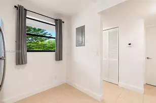 15701 W Waterside Cir, Sunrise, FL 33326 - Photo 11