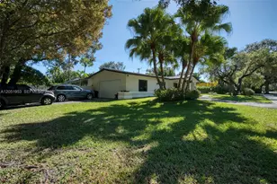9801 SW 73rd Ct, Pinecrest, FL 33156 - Photo 11