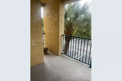 927 Riverside Dr #320, Coral Springs, FL 33071 - Photo 11