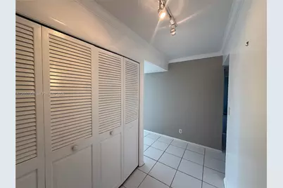 1200 Hibiscus Ave #902, Pompano Beach, FL 33062 - Photo 13