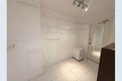 1200 Hibiscus Ave #902, Pompano Beach, FL 33062 - Photo 15