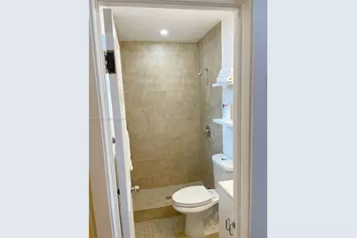 320 NE 160th St #A, Miami, FL 33162 - Photo 11
