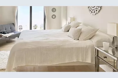 5701 Collins Ave #1415, Miami Beach, FL 33140 - Photo 11
