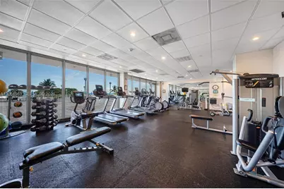 5701 Collins Ave #1415, Miami Beach, FL 33140 - Photo 31