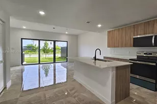1305 NW 4th Ter, Florida City, FL 33034 - Photo 5