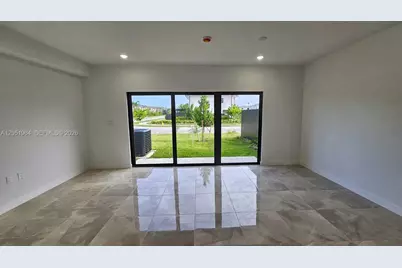 1305 NW 4th Ter, Florida City, FL 33034 - Photo 5