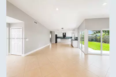 520 SW 167th Ter, Weston, FL 33326 - Photo 7