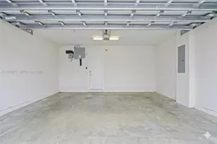 6671 NW 105th Pl, Doral, FL 33178 - Photo 35