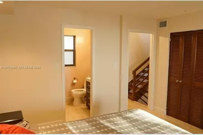 400 Valencia Ave #0, Coral Gables, FL 33134 - Photo 3