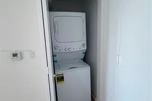 92 SW 3rd St, Miami, FL 33130 - Photo 37