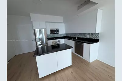 92 SW 3rd St #5012, Miami, FL 33130 - Photo 3