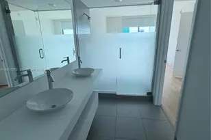 92 SW 3rd St, Miami, FL 33130 - Photo 29