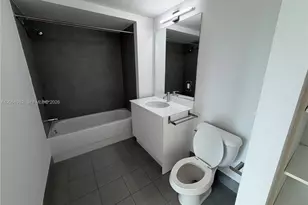 92 SW 3rd St, Miami, FL 33130 - Photo 55