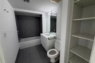 92 SW 3rd St, Miami, FL 33130 - Photo 33