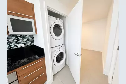 244 Biscayne Blvd #3903, Miami, FL 33132 - Photo 11