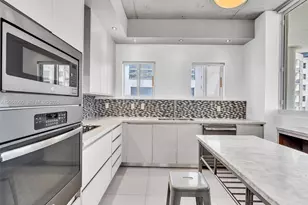 444 NE 30th St, Miami, FL 33137 - Photo 27