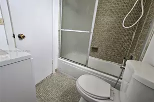 8990 SW 24th St, Miami, FL 33165 - Photo 15