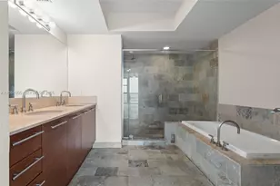 2681 N Flamingo Rd, Sunrise, FL 33323 - Photo 21