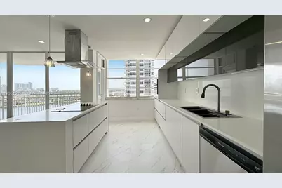18061 Biscayne Blvd #1204, Aventura, FL 33160 - Photo 5