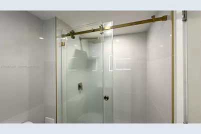 18061 Biscayne Blvd #1204, Aventura, FL 33160 - Photo 15