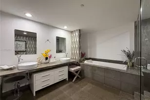 475 Brickell Ave, Miami, FL 33131 - Photo 17