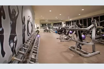 475 Brickell Ave #3207, Miami, FL 33131 - Photo 27