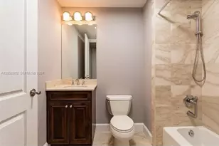 300 Beach Dr NE, Saint Petersburg, FL 33701 - Photo 7