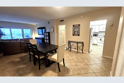 1980 S Ocean Dr #4L, Hallandale Beach, FL 33009 - Photo 5