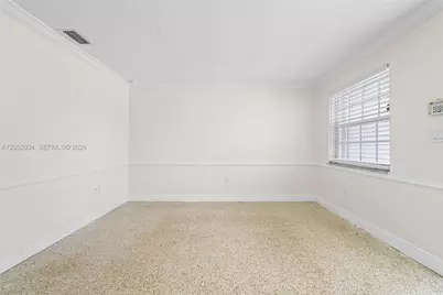 1333 W 37th St, Hialeah, FL 33012 - Photo 7