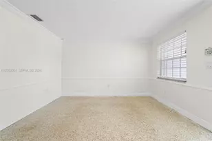 1333 W 37th St, Hialeah, FL 33012 - Photo 7