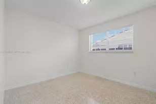 1333 W 37th St, Hialeah, FL 33012 - Photo 25