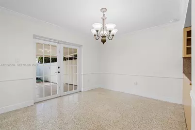 1333 W 37th St, Hialeah, FL 33012 - Photo 13