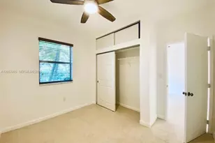 910 Bay Dr, Miami Beach, FL 33141 - Photo 21