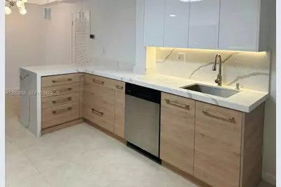 910 Bay Dr #9, Miami Beach, FL 33141 - Photo 7