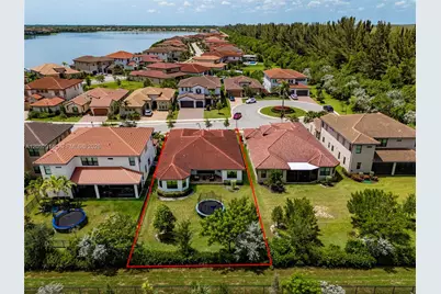 12835 Bayside Ct, Parkland, FL 33076 - Photo 3