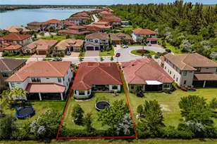 12835 Bayside Ct, Parkland, FL 33076 - Photo 3
