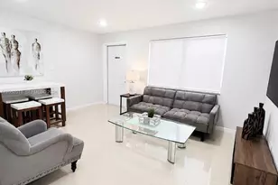 1723 Wiley St, Hollywood, FL 33020 - Photo 11