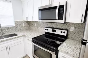 1723 Wiley St, Hollywood, FL 33020 - Photo 3