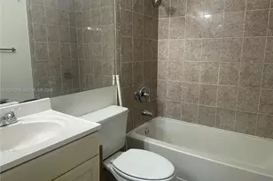 15610 SW 80th St, Miami, FL 33193 - Photo 9