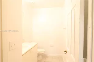 9990 NW 19th Pl, Sunrise, FL 33322 - Photo 11