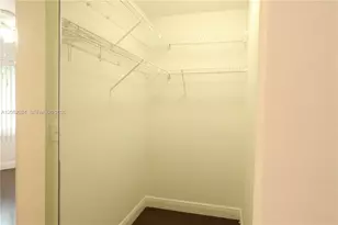 9990 NW 19th Pl, Sunrise, FL 33322 - Photo 13