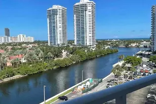 3701 N Country Club Dr, Aventura, FL 33180 - Photo 5